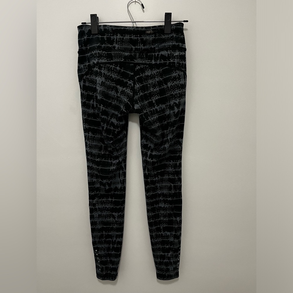 Women’s Nike Dri-Fit Leggings